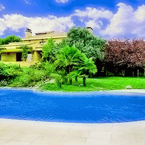 Visita mantenimiento piscina aire libre.
