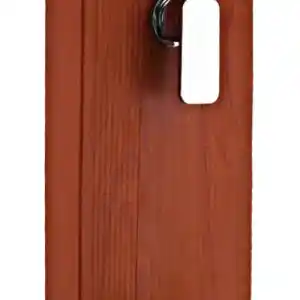 dsalc32w-2 | PisciManía Brown wooden door with a white vertical rectangular handle near the top half and a chrome curved latch below.