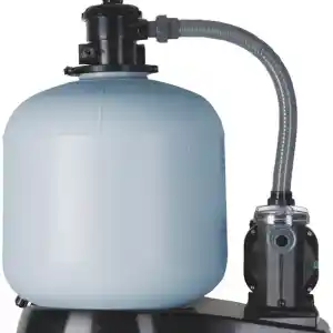 fa6100-1 | PisciManía Above-ground pool sand filter connected to a pump with a flexible hose.