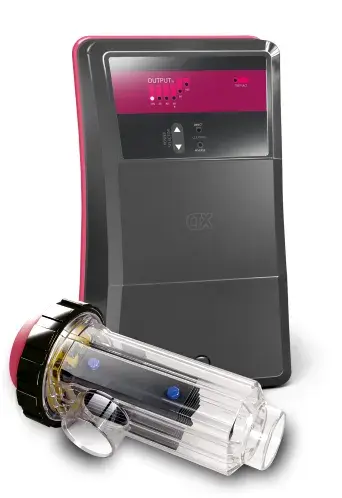 clorador-salino-go-salt-ctx-1 | PisciManía Portable medical infusion pump with a detachable transparent reservoir module placed beside it, pink control panel on top and arrows indicating flow.