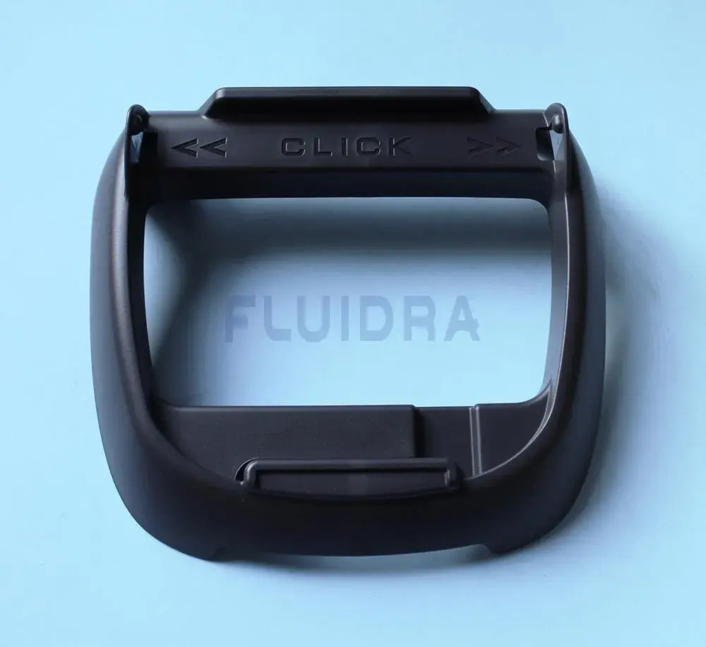 wr000189-4 | PisciManía Close-up of a black plastic quick-attach clip with a 'CLICK' label and left/right arrows on a light blue background.