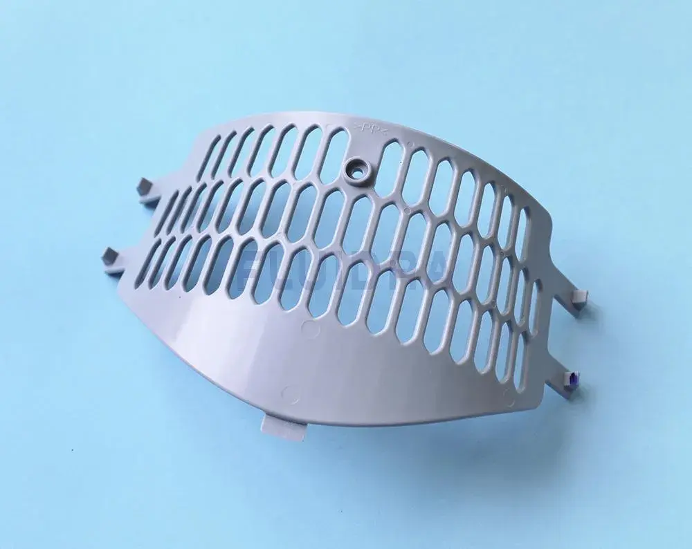 wr000314-4 | PisciManía Curved gray plastic grille with evenly spaced, rounded-rectangle openings and mounting tabs on the sides, likely a protective vent cover.